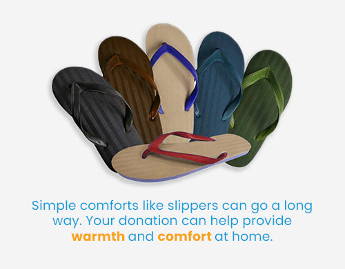 Slippers Packs A Pair of Slippers for Three Children